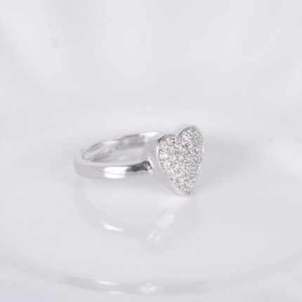 Sparkling Heart Ring